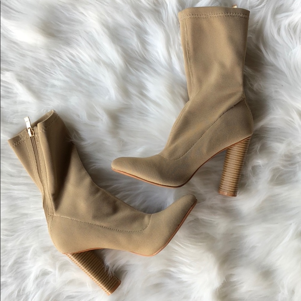 Knit Ankle Boots With Wooden Heel In Beige / Nude